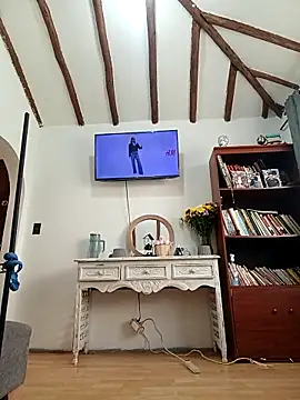 tata laima   online show from 05/01/26, 02:32