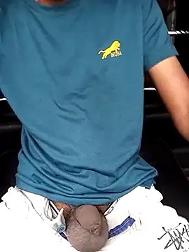 Snapshot of DulajThushara2468 chatting on 02/18/26, 03:24 DulajThushara2468 online show from 02/18/26, 03:24