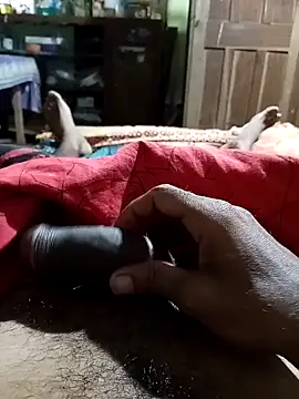 Snapshot of DulajThushara2468 chatting on 03/10/26, 05:45 DulajThushara2468 online show from 03/10/26, 05:45