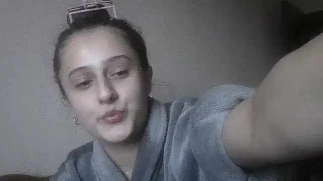 Caramel bunny online show from 03/11/25, 12:39