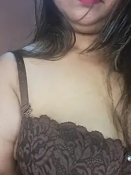 Snapshot of Ravina_patil1 chatting on 02/12/25, 02:10 Ravina patil1 online show from 02/12/25, 02:10