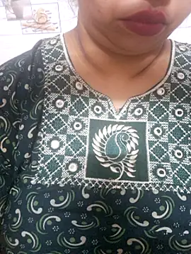 Snapshot of Ravina_patil1 chatting on 03/18/25, 08:37 Ravina patil1 online show from 03/18/25, 08:37