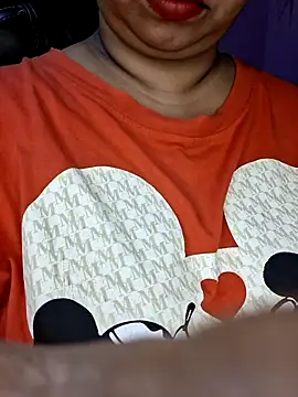 Snapshot of Ravina_patil1 chatting on 09/29/25, 07:08 Ravina patil1 online show from 09/29/25, 07:08