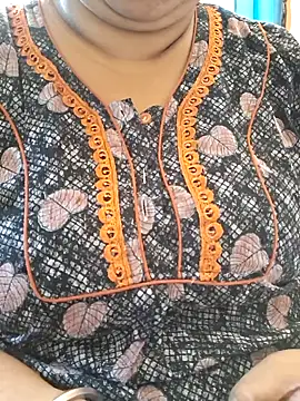 Snapshot of Ravina_patil1 chatting on 10/01/25, 06:30 Ravina patil1 online show from 10/01/25, 06:30