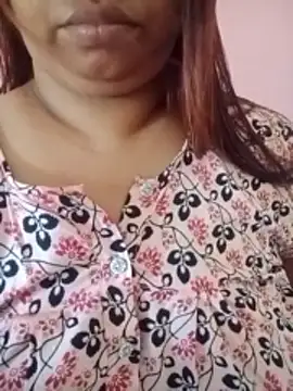 Snapshot of Ravina_patil1 chatting on 04/15/26, 06:09 Ravina patil1 online show from 04/15/26, 06:09