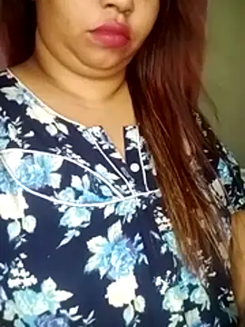 Snapshot of Ravina_patil1 chatting on 04/23/26, 01:35 Ravina patil1 online show from 04/23/26, 01:35