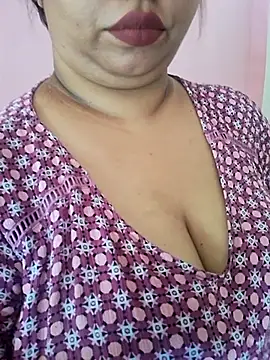 Snapshot of Ravina_patil1 chatting on 04/30/26, 09:26 Ravina patil1 online show from 04/30/26, 09:26