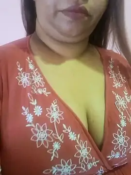 Snapshot of Ravina_patil1 chatting on 05/01/26, 07:24 Ravina patil1 online show from 05/01/26, 07:24