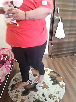 Snapshot of Ravina_patil1 chatting on 05/09/26, 05:34 Ravina patil1 online show from 05/09/26, 05:34