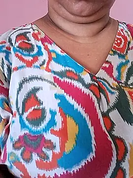Ravina patil1 online show from 06/15/26, 07:10