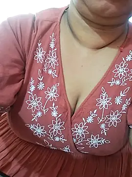 Ravina patil1 online show from 06/25/26, 05:56