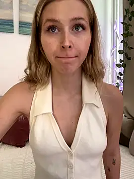 LunaRase online show from 10/07/25, 09:28