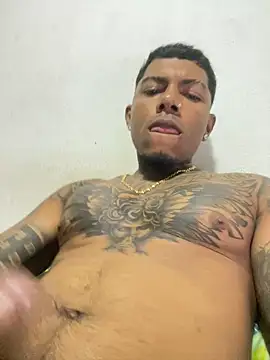 Snapshot of lil_durck777 chatting on 02/06/25, 11:26 lil durck777 online show from 02/06/25, 11:26