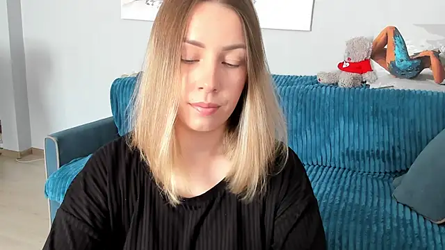 Snapshot of Mia_shy1 chatting on 03/11/25, 07:15 Mia shy1 online show from 03/11/25, 07:15