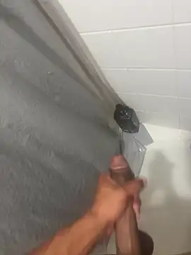 Snapshot of kingoqueens chatting on 10/12/25, 01:15 kingoqueens online show from 10/12/25, 01:15