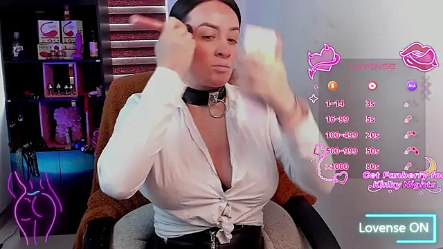 Snapshot of sara_goodgirl13 chatting on 11/15/25, 02:13 sara goodgirl13 online show from 11/15/25, 02:13