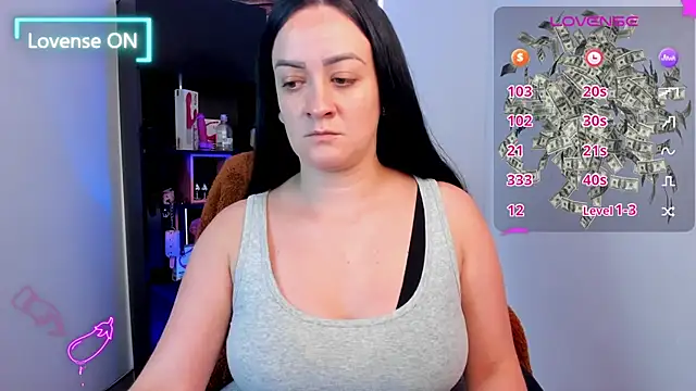 Snapshot of sara_goodgirl13 chatting on 03/08/26, 04:00 sara goodgirl13 online show from 03/08/26, 04:00