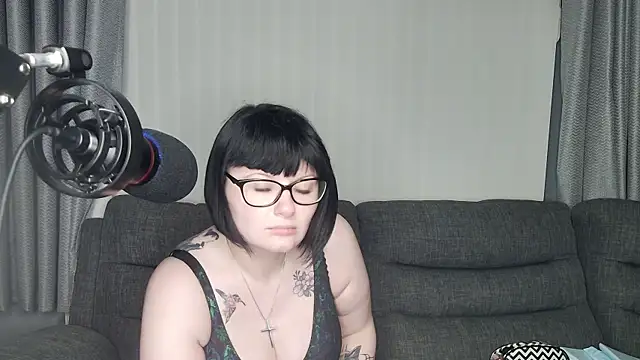 Snapshot of SquirtingIrishShannon chatting on 01/20/25, 09:53 SquirtingIrishShannon online show from 01/20/25, 09:53