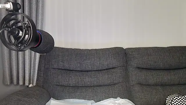 Snapshot of SquirtingIrishShannon chatting on 02/04/25, 06:27 SquirtingIrishShannon online show from 02/04/25, 06:27