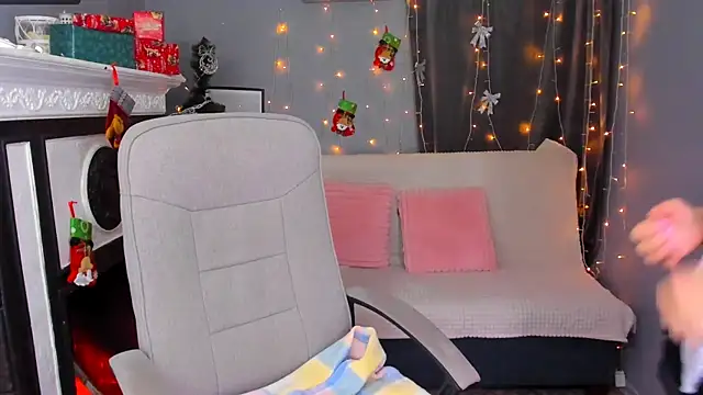 Snapshot of Anny_Jey_ chatting on 12/25/24, 10:48 Anny Jey online show from 12/25/24, 10:48