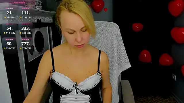 Snapshot of Anny_Jey_ chatting on 02/11/25, 07:16 Anny Jey online show from 02/11/25, 07:16