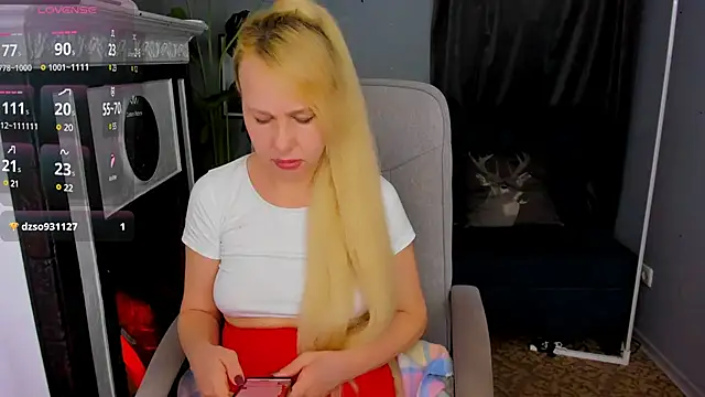 Snapshot of Anny_Jey_ chatting on 03/08/25, 05:17 Anny Jey online show from 03/08/25, 05:17