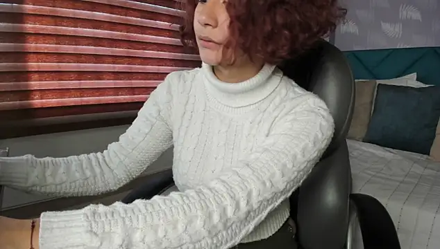 Moony 14 online show from 01/10/25, 01:09