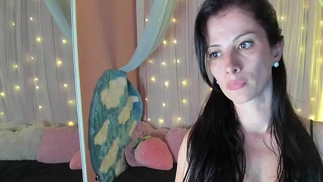 Snapshot of Aliiz_01 chatting on 12/09/24, 11:24 Aliiz 01 online show from 12/09/24, 11:24