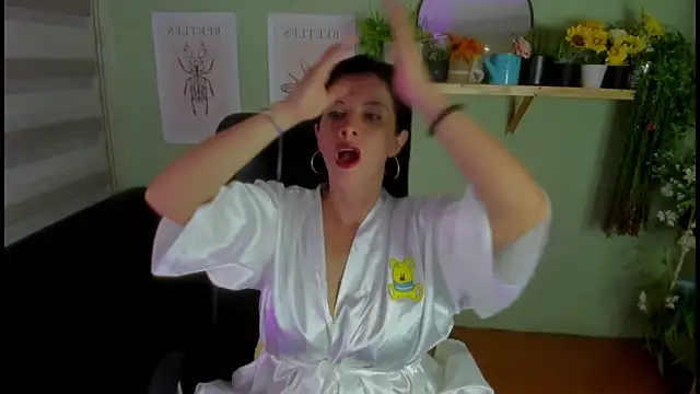 Snapshot of Aliiz_01 chatting on 01/31/25, 07:07 Aliiz 01 online show from 01/31/25, 07:07