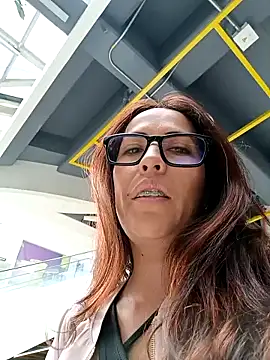 Snapshot of Lena-32 chatting on 02/07/25, 03:41 Lena-32 online show from 02/07/25, 03:41