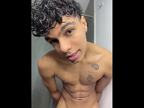 Snapshot of james_dreams_ chatting on 05/15/26, 11:23 james dreams online show from 05/15/26, 11:23