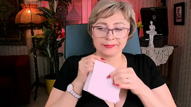 sugar vivien online show from 02/20/25, 04:14