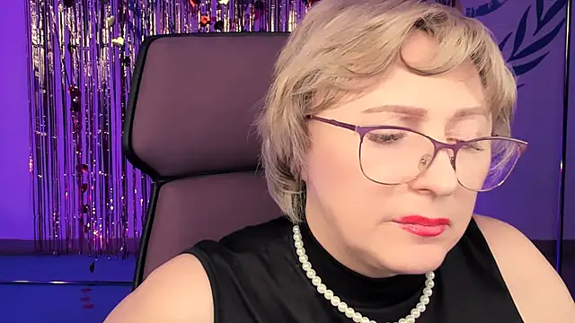 sugar vivien online show from 02/22/25, 12:19