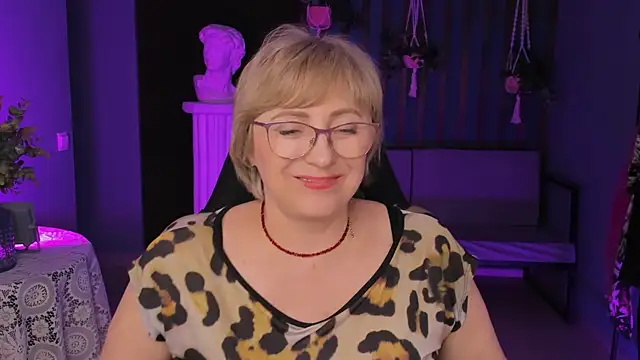 sugar vivien online show from 03/12/25, 06:11