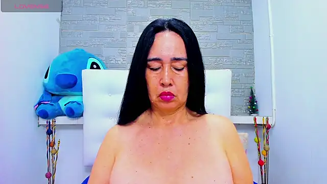 HorniestMilf online show from 11/12/25, 09:03