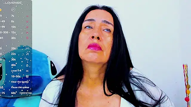 HorniestMilf online show from 04/25/26, 07:00