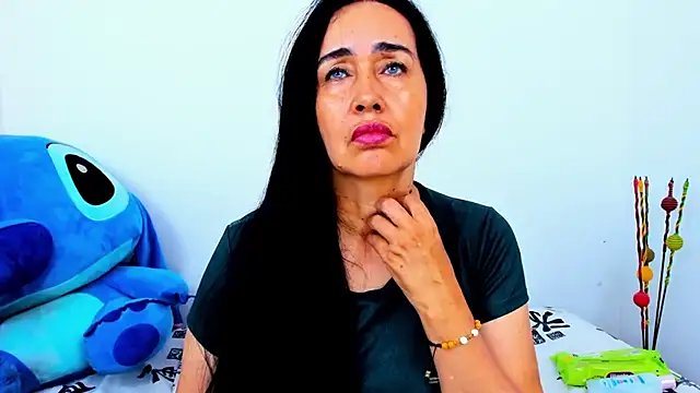 HorniestMilf online show from 05/17/26, 09:22