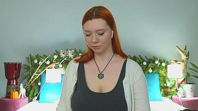 Snapshot of MileyMiller chatting on 12/16/24, 02:38 MileyMiller online show from 12/16/24, 02:38