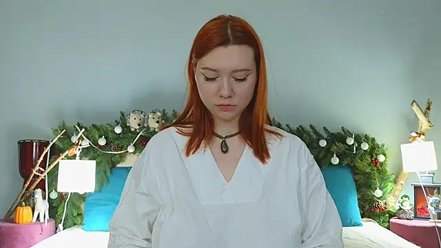 Snapshot of MileyMiller chatting on 12/28/24, 11:09 MileyMiller online show from 12/28/24, 11:09