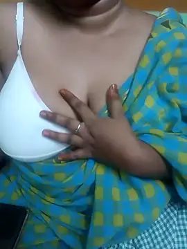 Snapshot of tamil_monasexy chatting on 01/02/25, 06:45 tamil monasexy online show from 01/02/25, 06:45