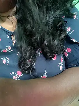 Snapshot of tamil_monasexy chatting on 02/12/26, 07:53 tamil monasexy online show from 02/12/26, 07:53