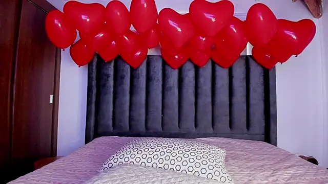 Snapshot of paulina_soto chatting on 02/14/26, 08:16 paulina soto online show from 02/14/26, 08:16