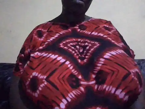 Snapshot of pritty-leila chatting on 06/07/26, 12:31 pritty-leila online show from 06/07/26, 12:31