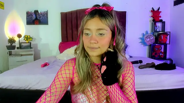 alisson zafiro  online show from 01/08/25, 12:15