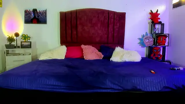 alisson zafiro  online show from 01/09/25, 04:06