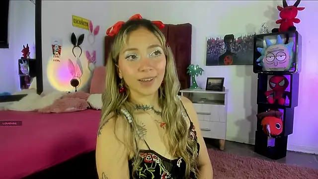 alisson zafiro  online show from 02/03/25, 09:19