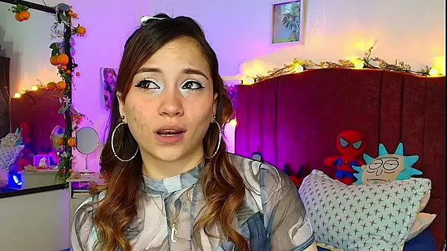 alisson zafiro  online show from 04/26/26, 03:15