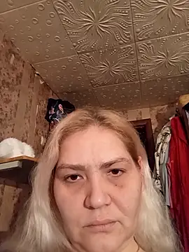 Snapshot of Minna_Jeannie chatting on 10/27/25, 02:15 Minna Jeannie online show from 10/27/25, 02:15