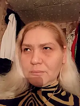 Snapshot of Minna_Jeannie chatting on 12/03/25, 02:08 Minna Jeannie online show from 12/03/25, 02:08