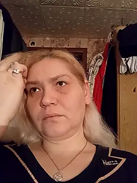 Snapshot of Minna_Jeannie chatting on 12/04/25, 02:10 Minna Jeannie online show from 12/04/25, 02:10